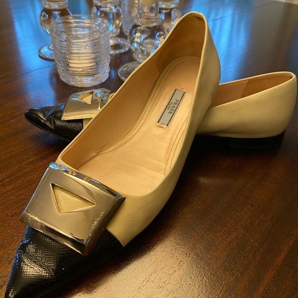 Prada flats - Picture 4 of 4